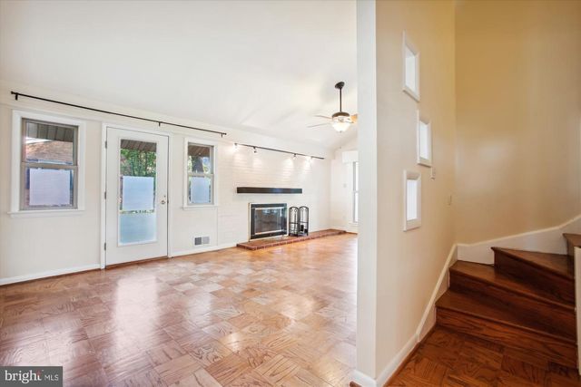 8509 CYRUS PL, Alexandria, VA 22308