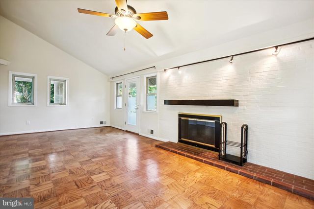 8509 CYRUS PL, Alexandria, VA 22308