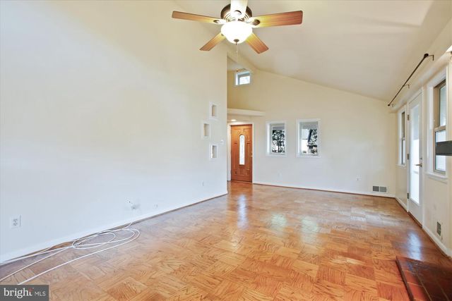 8509 CYRUS PL, Alexandria, VA 22308