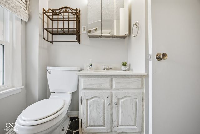 1969 N Klare Road, Shelbyville, IN 46176