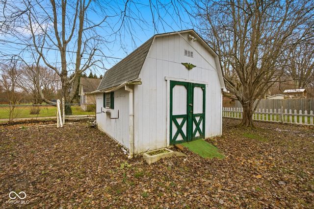 1969 N Klare Road, Shelbyville, IN 46176