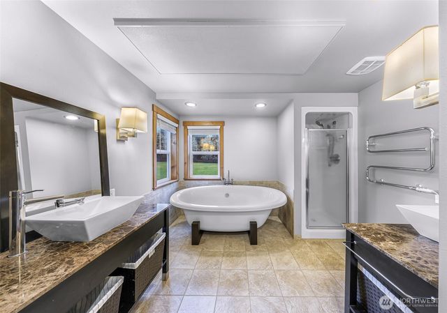 27806 W Gilligan Creek Road, Sedro Woolley, WA 98284