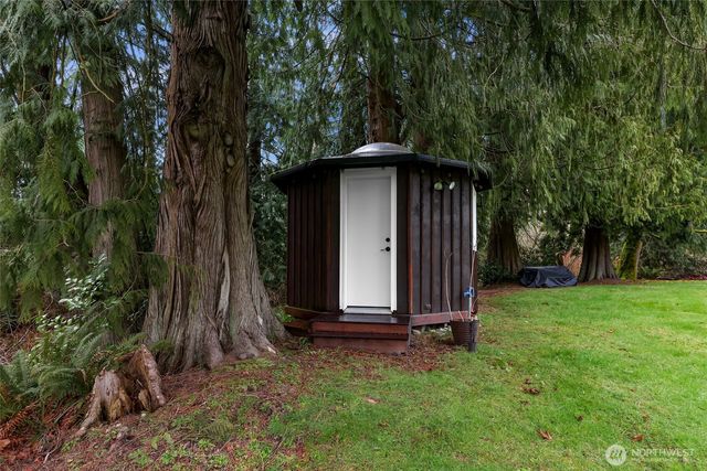 27806 W Gilligan Creek Road, Sedro Woolley, WA 98284