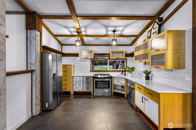 27806 W Gilligan Creek Road, Sedro Woolley, WA 98284