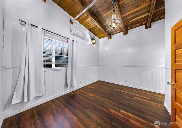 27806 W Gilligan Creek Road, Sedro Woolley, WA 98284