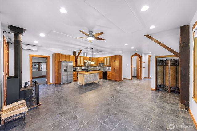 27806 W Gilligan Creek Road, Sedro Woolley, WA 98284