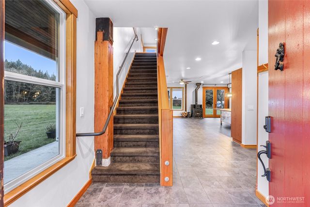 27806 W Gilligan Creek Road, Sedro Woolley, WA 98284