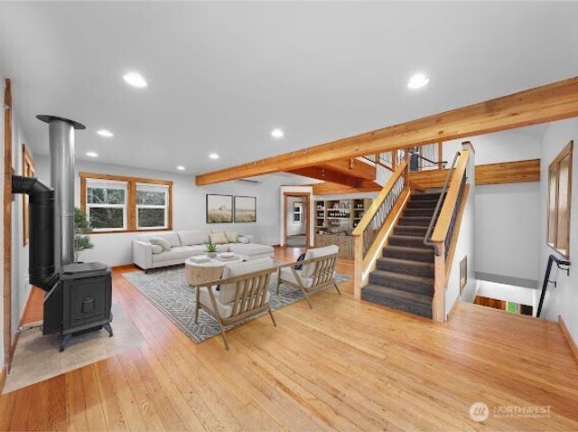 27806 W Gilligan Creek Road, Sedro Woolley, WA 98284