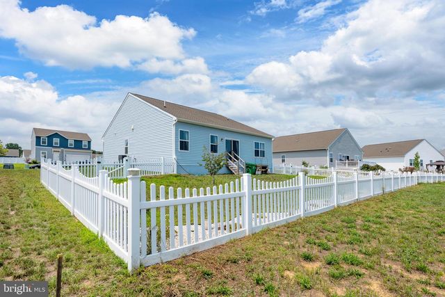 318 PONTOON DR, Felton, DE 19943