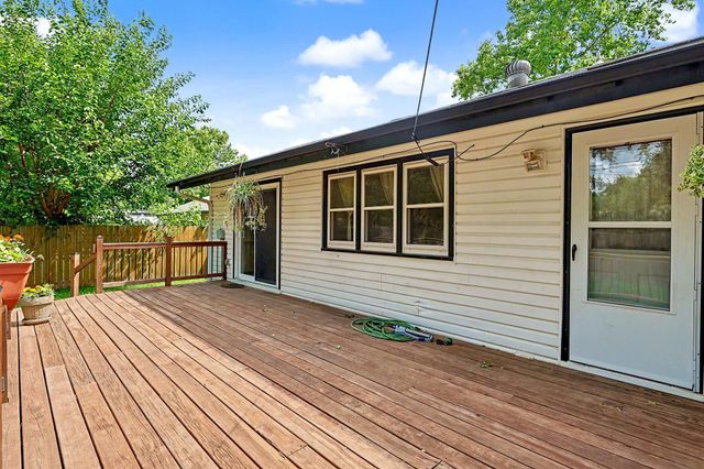 1354 N Westview Drive, Derby, KS 67037