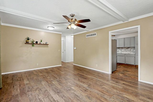1354 N Westview Drive, Derby, KS 67037