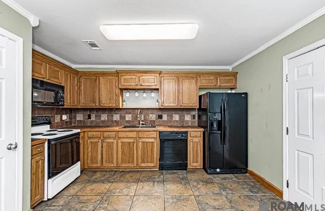 36205 Lynchburg Dr, Denham Springs, LA 70706