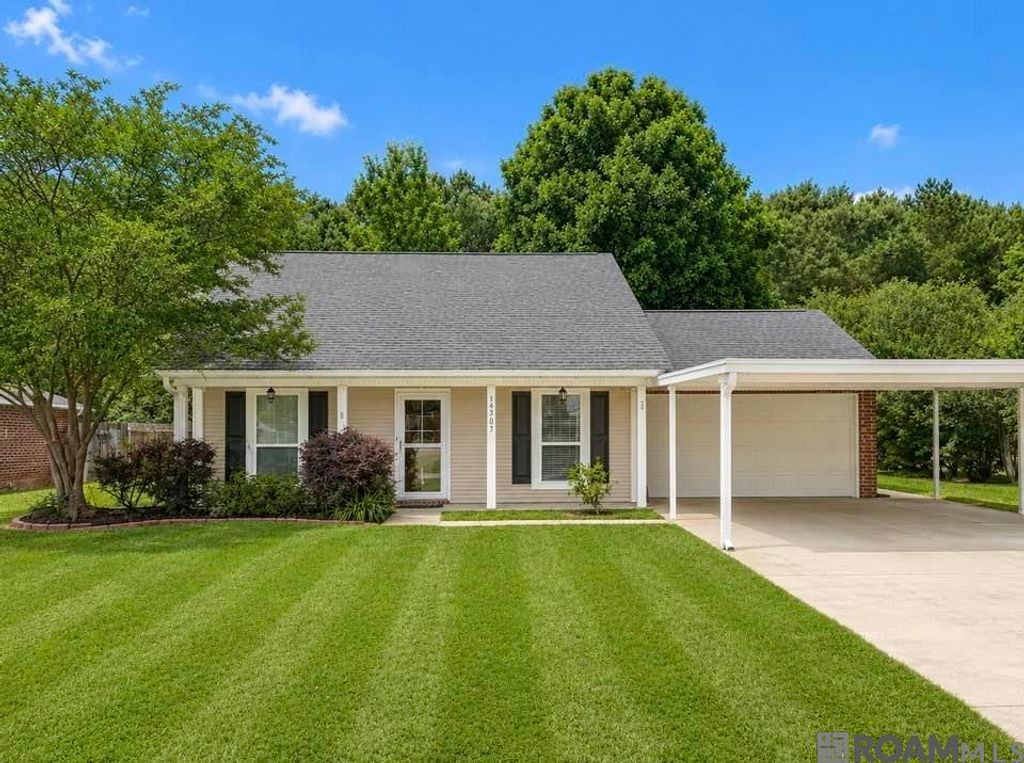 36205 Lynchburg Dr, Denham Springs, LA 70706