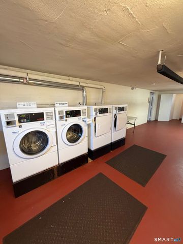 261 Millard Street 5B, Fairfield, CT 06824