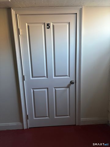 261 Millard Street 5B, Fairfield, CT 06824