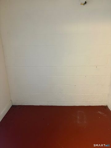 261 Millard Street 5B, Fairfield, CT 06824