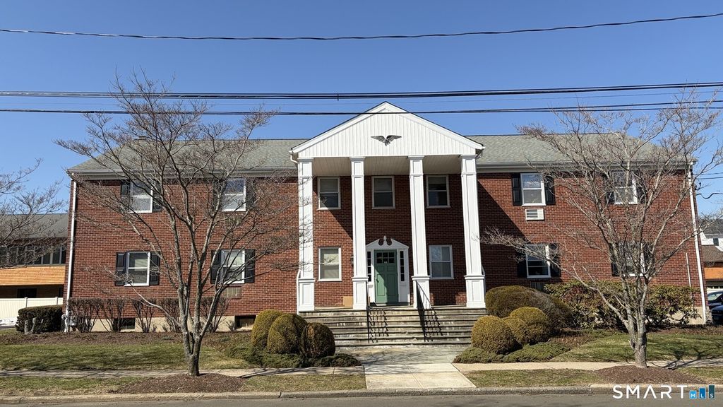 261 Millard Street 5B, Fairfield, CT 06824