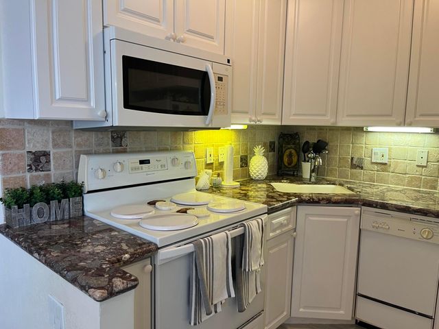 629 SE 19th Avenue 703, Deerfield Beach, FL 33441