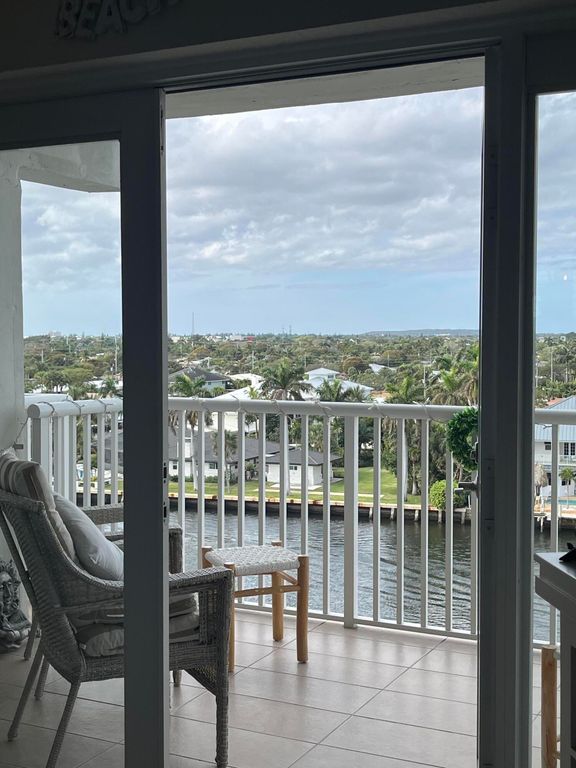 629 SE 19th Avenue 703, Deerfield Beach, FL 33441