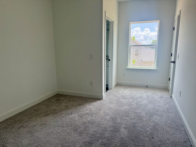5417 Napa Valley Dr, Smyrna, TN 37167