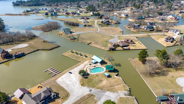 22 Hillsborough Drive, Huntsville, TX 77340