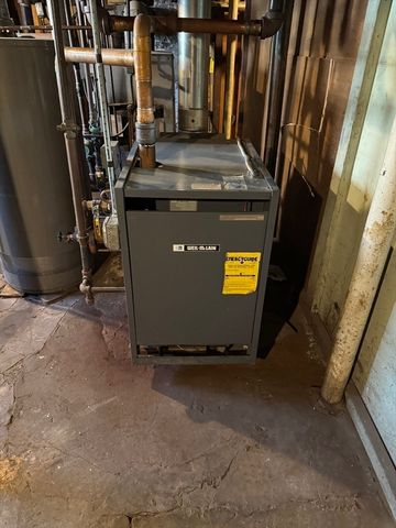 43 Baker St, Lynn, MA 01902