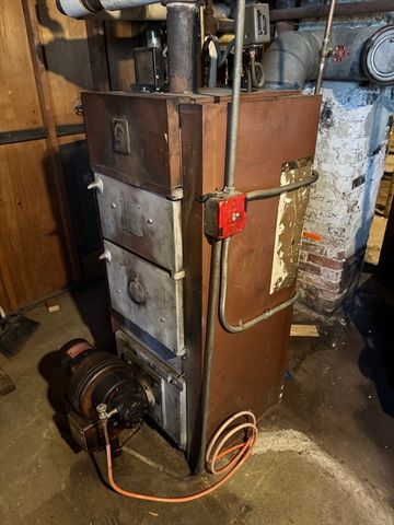 43 Baker St, Lynn, MA 01902