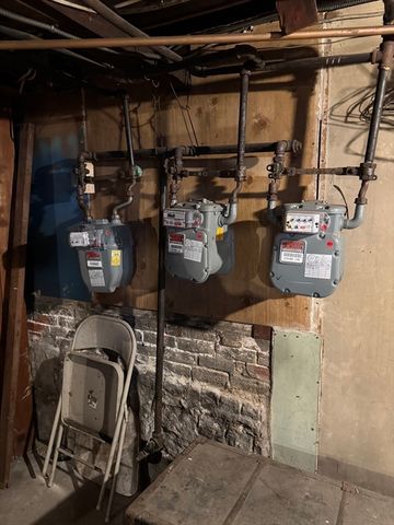 43 Baker St, Lynn, MA 01902