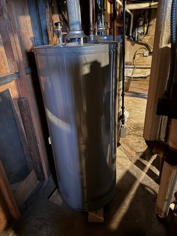 43 Baker St, Lynn, MA 01902