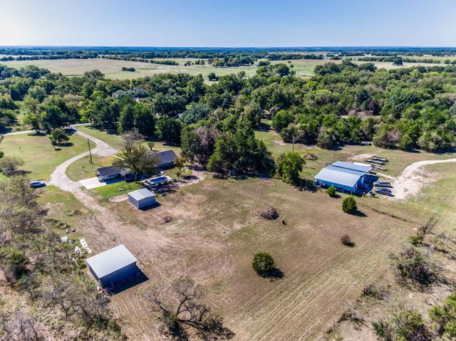 205 Newman Road, Ennis, TX 75119