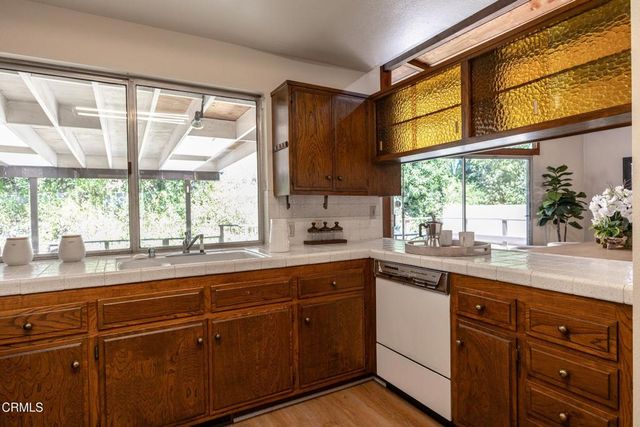 579 Laguna Road, Pasadena, CA 91105