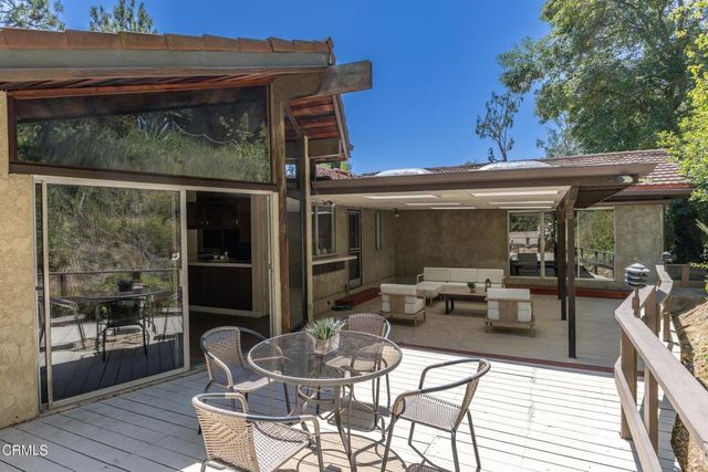 579 Laguna Road, Pasadena, CA 91105