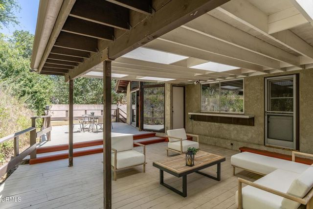 579 Laguna Road, Pasadena, CA 91105