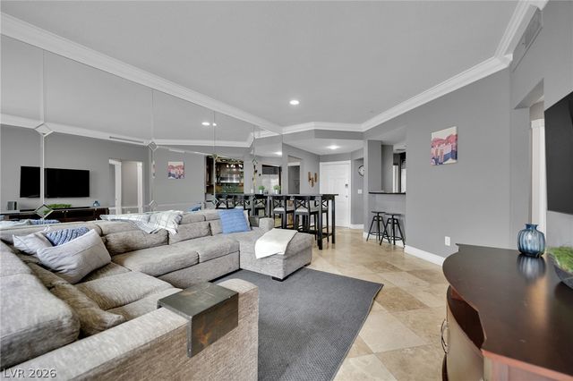 220 East Flamingo Road 117, Las Vegas, NV 89169