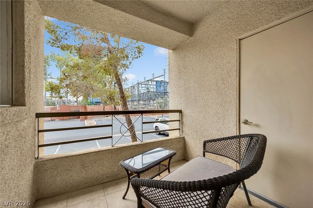220 East Flamingo Road 117, Las Vegas, NV 89169