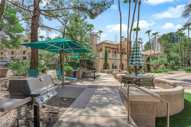 220 East Flamingo Road 117, Las Vegas, NV 89169