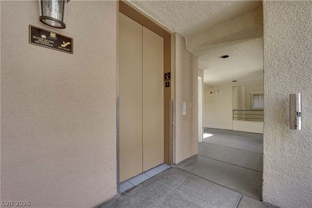 220 East Flamingo Road 117, Las Vegas, NV 89169