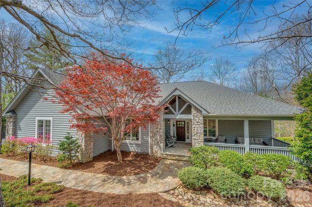 69 Old Hickory Trail, Hendersonville, NC 28739