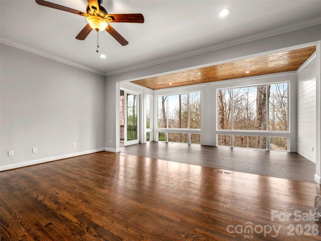 69 Old Hickory Trail, Hendersonville, NC 28739