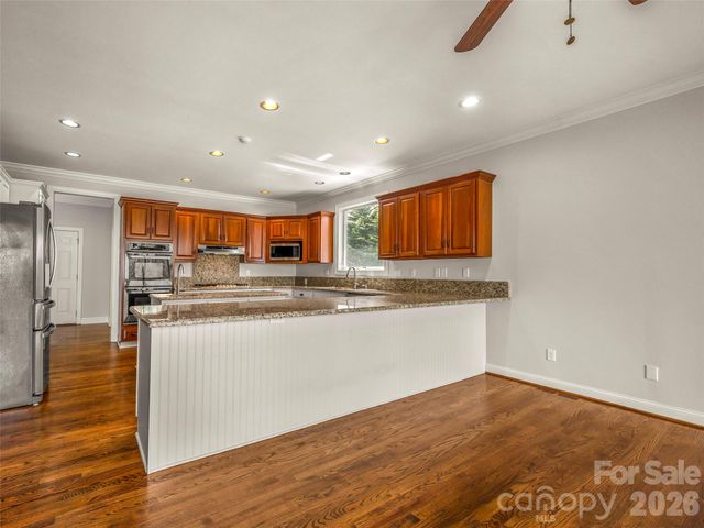 69 Old Hickory Trail, Hendersonville, NC 28739