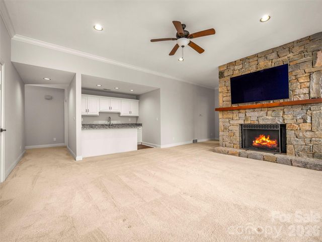 69 Old Hickory Trail, Hendersonville, NC 28739