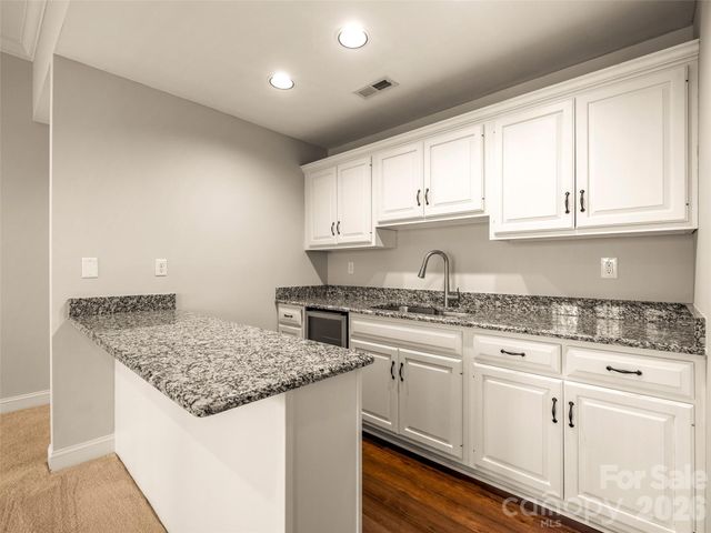 69 Old Hickory Trail, Hendersonville, NC 28739