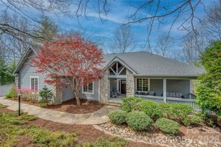 69 Old Hickory Trail, Hendersonville, NC 28739