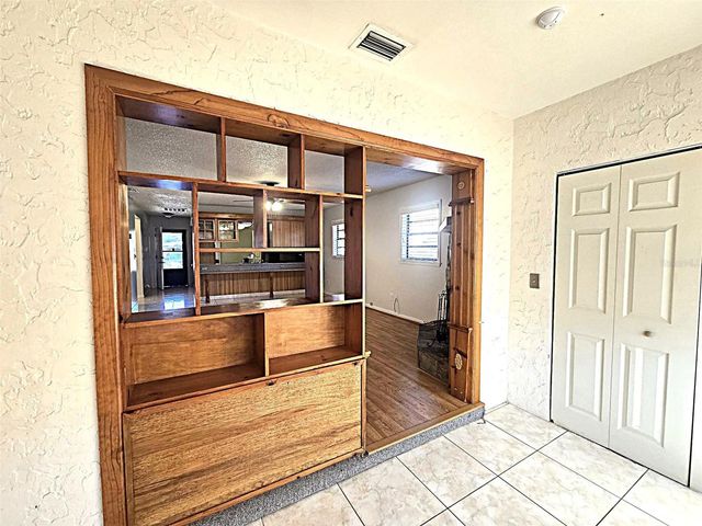 2009 CEDAR RUN DRIVE, Plant City, FL 33563