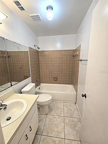 2009 CEDAR RUN DRIVE, Plant City, FL 33563