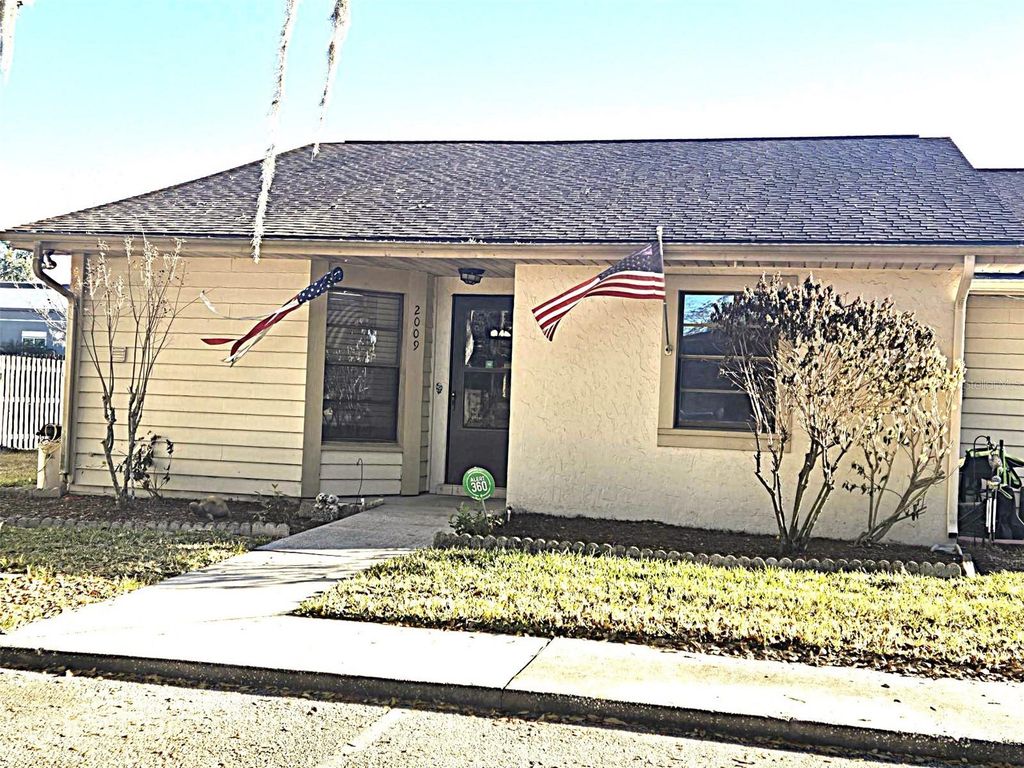 2009 CEDAR RUN DRIVE, Plant City, FL 33563