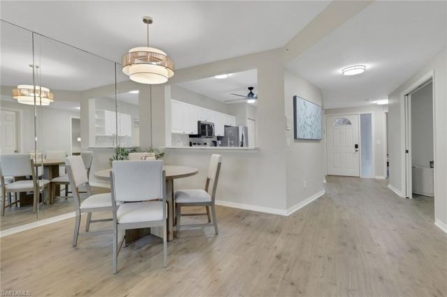 9035 Michael CIR # 5, Naples, FL 34113