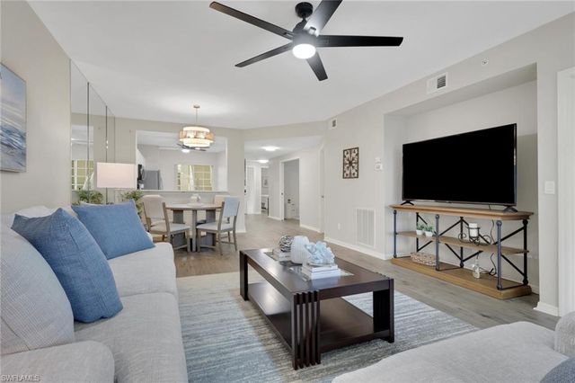 9035 Michael CIR # 5, Naples, FL 34113