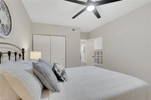 9035 Michael CIR # 5, Naples, FL 34113