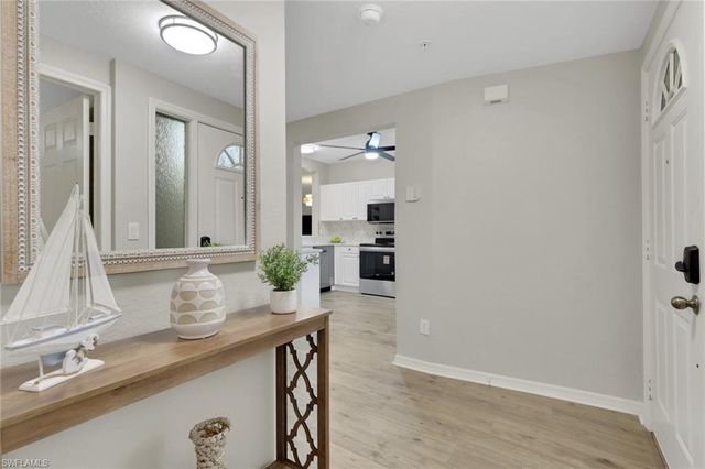 9035 Michael CIR # 5, Naples, FL 34113